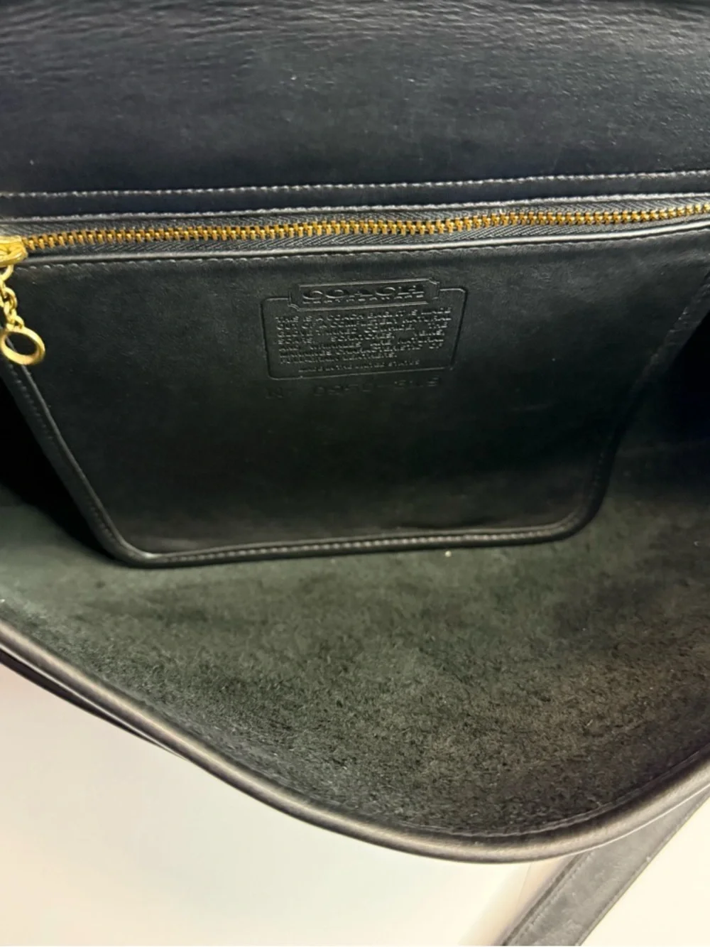 Coach vintage Black Leather briefcase messenger Bag full grain leather EUC